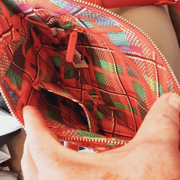 VERA Bradley Mini Vivian Crossbody Rumba Quilted Bag - Picture 4 of 12